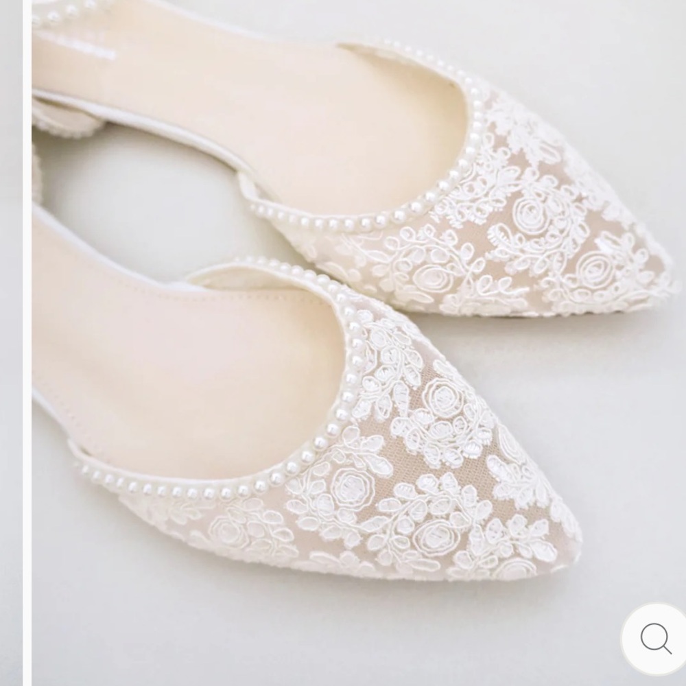 NWT Kailee P. Twila Lace Ivory Crochet Lace Pointy Toe Flats with Mini Pearls
